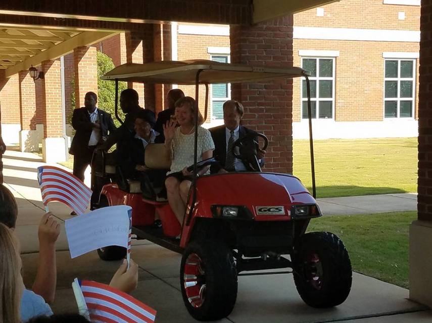 22045613_1916495781697896_6577348881641844224_n